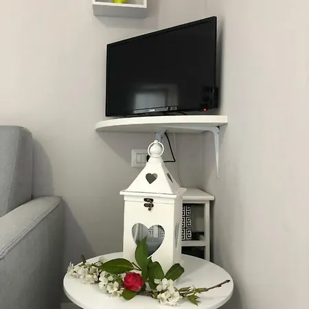 Holiday home Il Vicolo Sul Lago Lesa