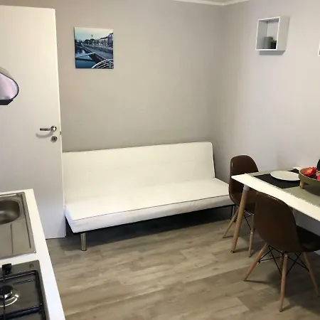 Il Vicolo Sul Lago Holiday home Lesa