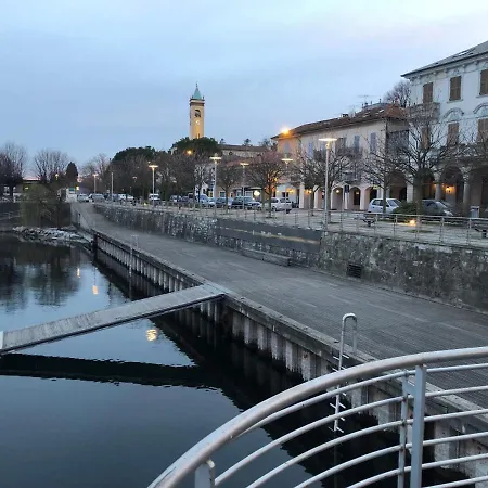 Il Vicolo Sul Lago Lesa
